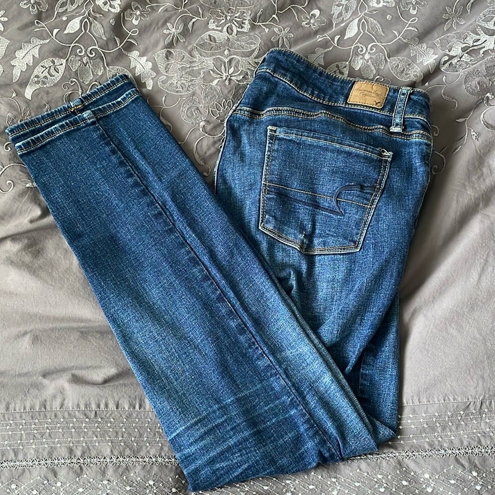 EUC American Eagle short jeans